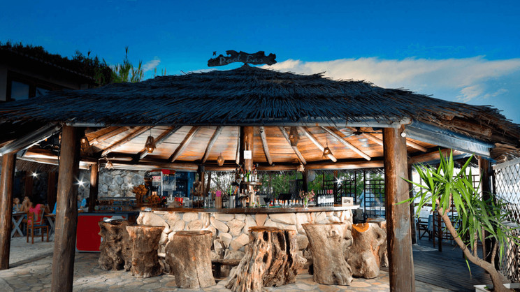 Gloria Maris Hotel Suites & Villas